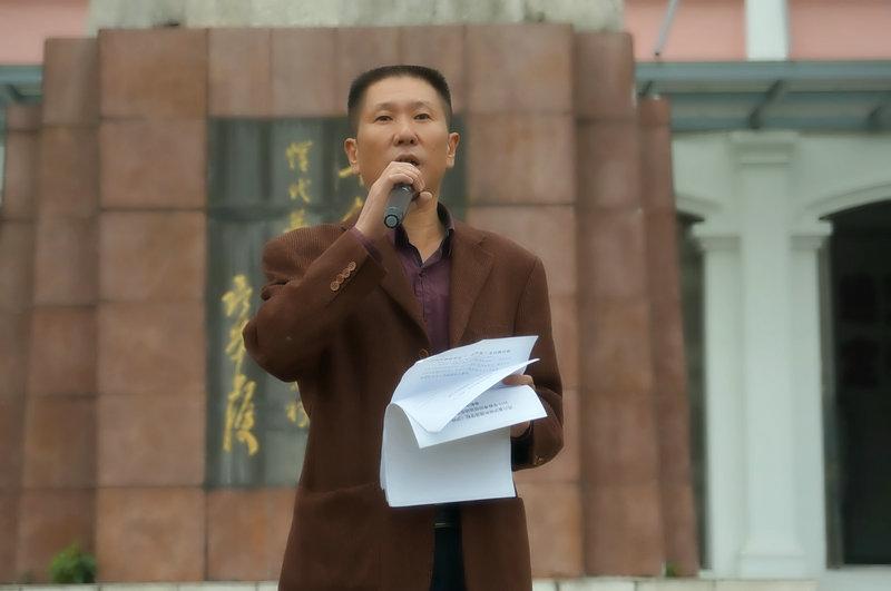 2015111108371580.jpg