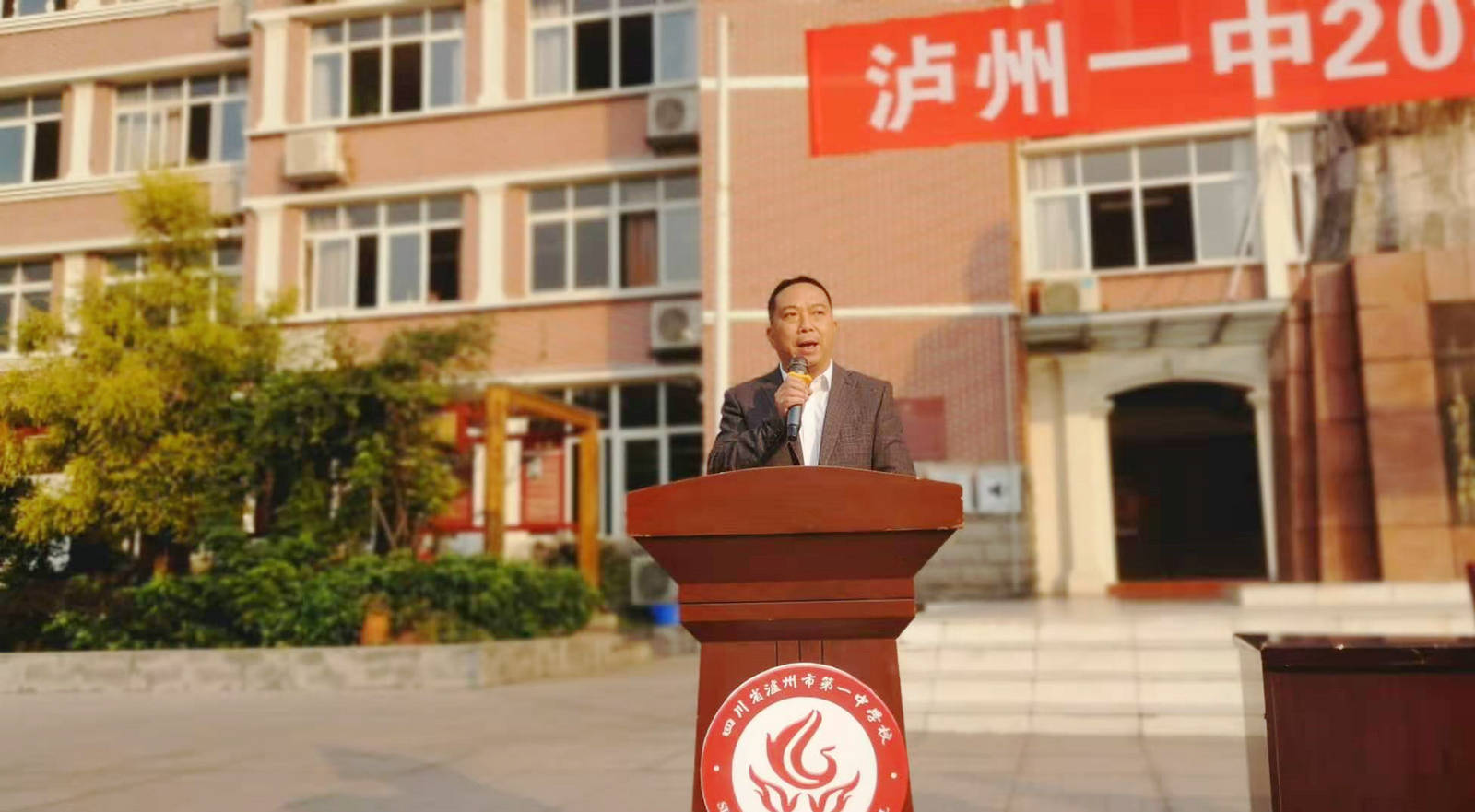 微信图片_20201114165917.jpg